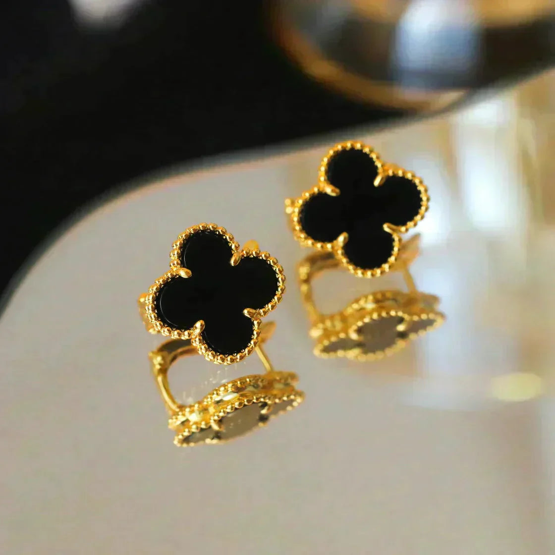 [Windsor Jewelry]CLOVER MEDIUM 1 MOTIFS  ONYX STUD EARRINGS