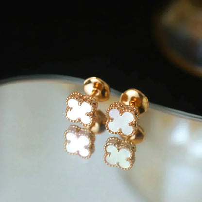 [Windsor Jewelry]CLOVER MINI 9.5MM WHITE MOP EARRINGS