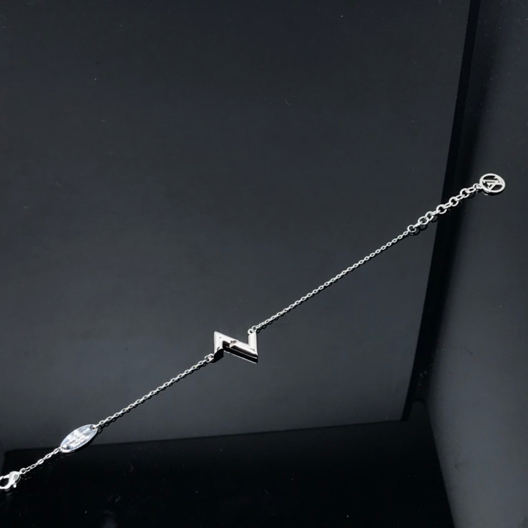 [Windsor Jewelry]VOLT LV LOGO BRACELET