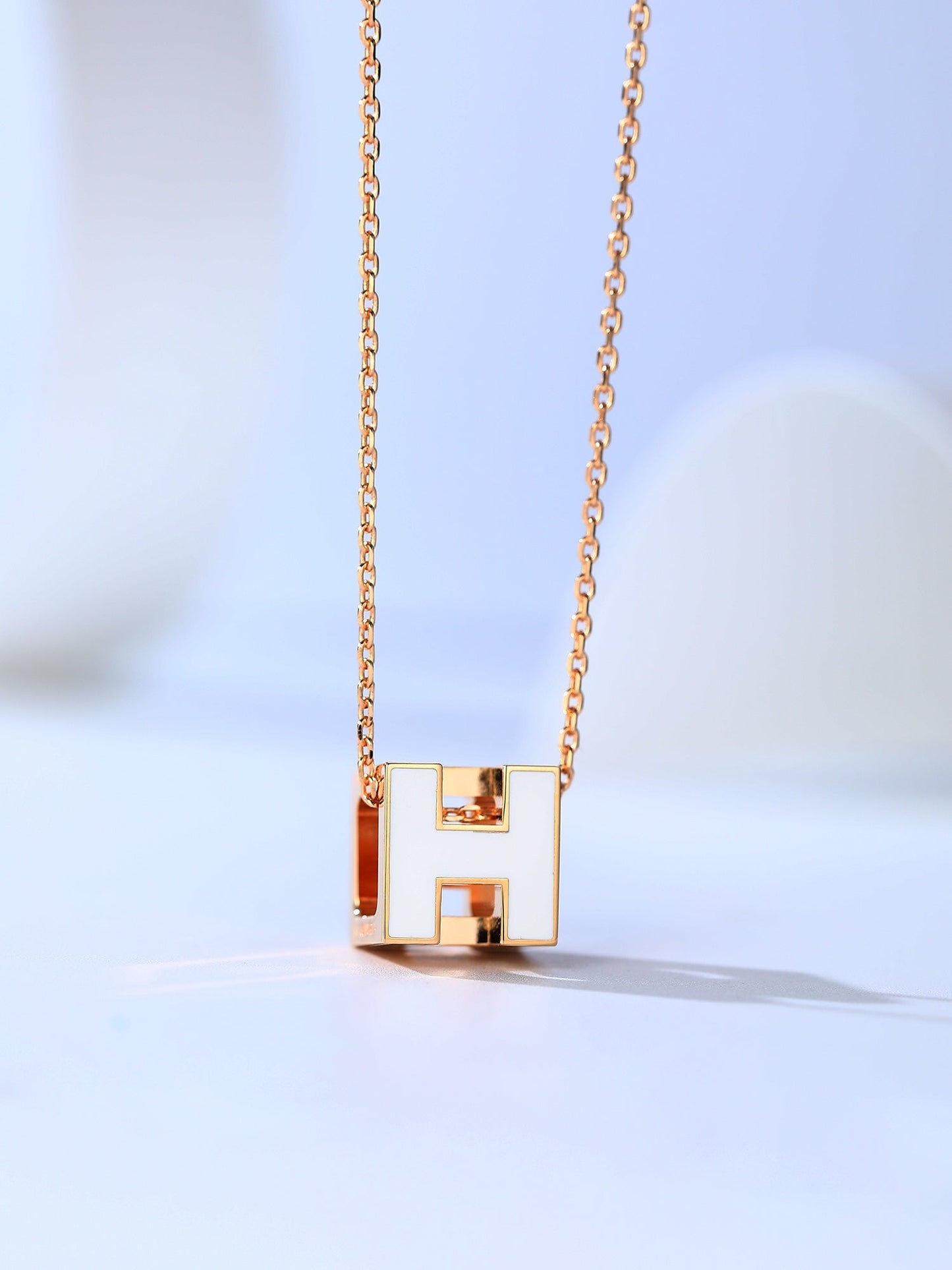 [Windsor Jewelry]H CAGE PINK GOLD NECKLACE