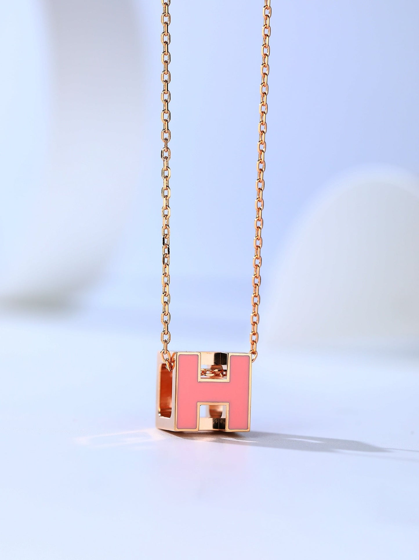 [Windsor Jewelry]H CAGE PINK GOLD NECKLACE