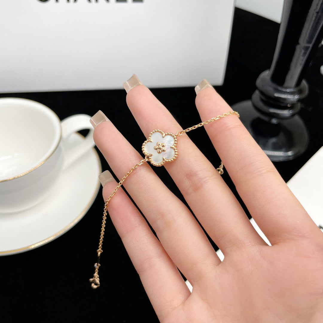 [Windsor Jewelry]LUCKY SPRING ROSE GOLD MOP BRACELET