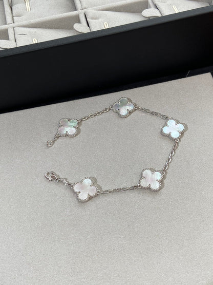 [Windsor Jewelry]CLOVER SILVER MOP 5 MOTIF BRACELET