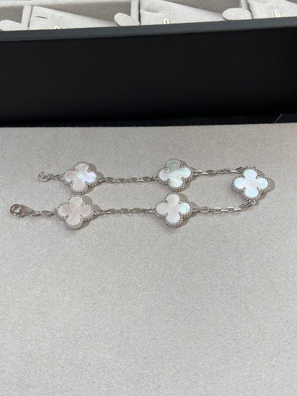 [Windsor Jewelry]CLOVER SILVER MOP 5 MOTIF BRACELET