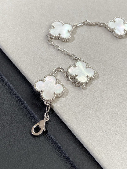 [Windsor Jewelry]CLOVER SILVER MOP 5 MOTIF BRACELET
