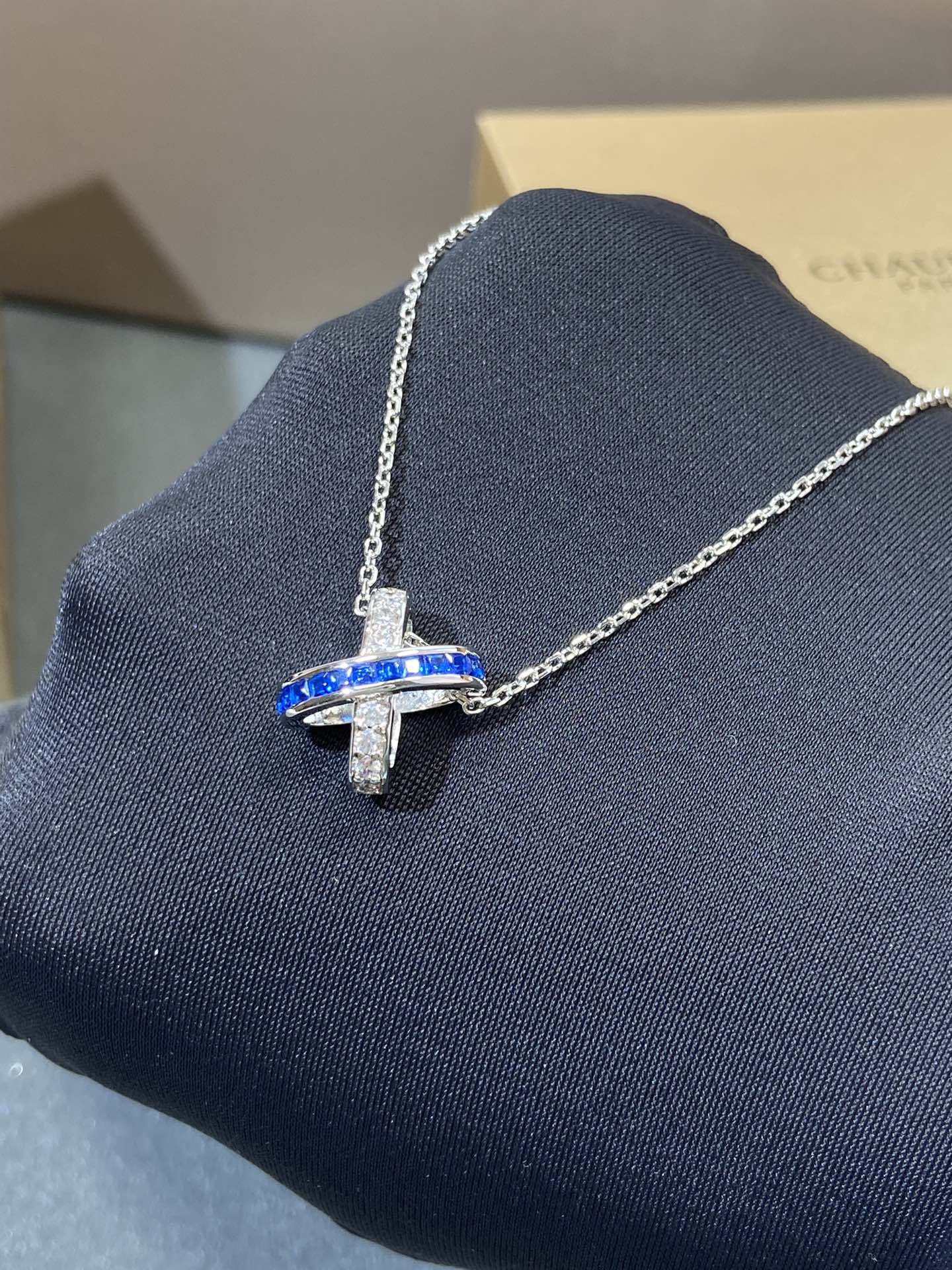 [Windsor Jewelry]LIENS DIAMOND SILVER NECKLACE