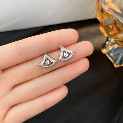 [Windsor Jewelry]DREAM MINI DIAMOND STUD EARRINGS