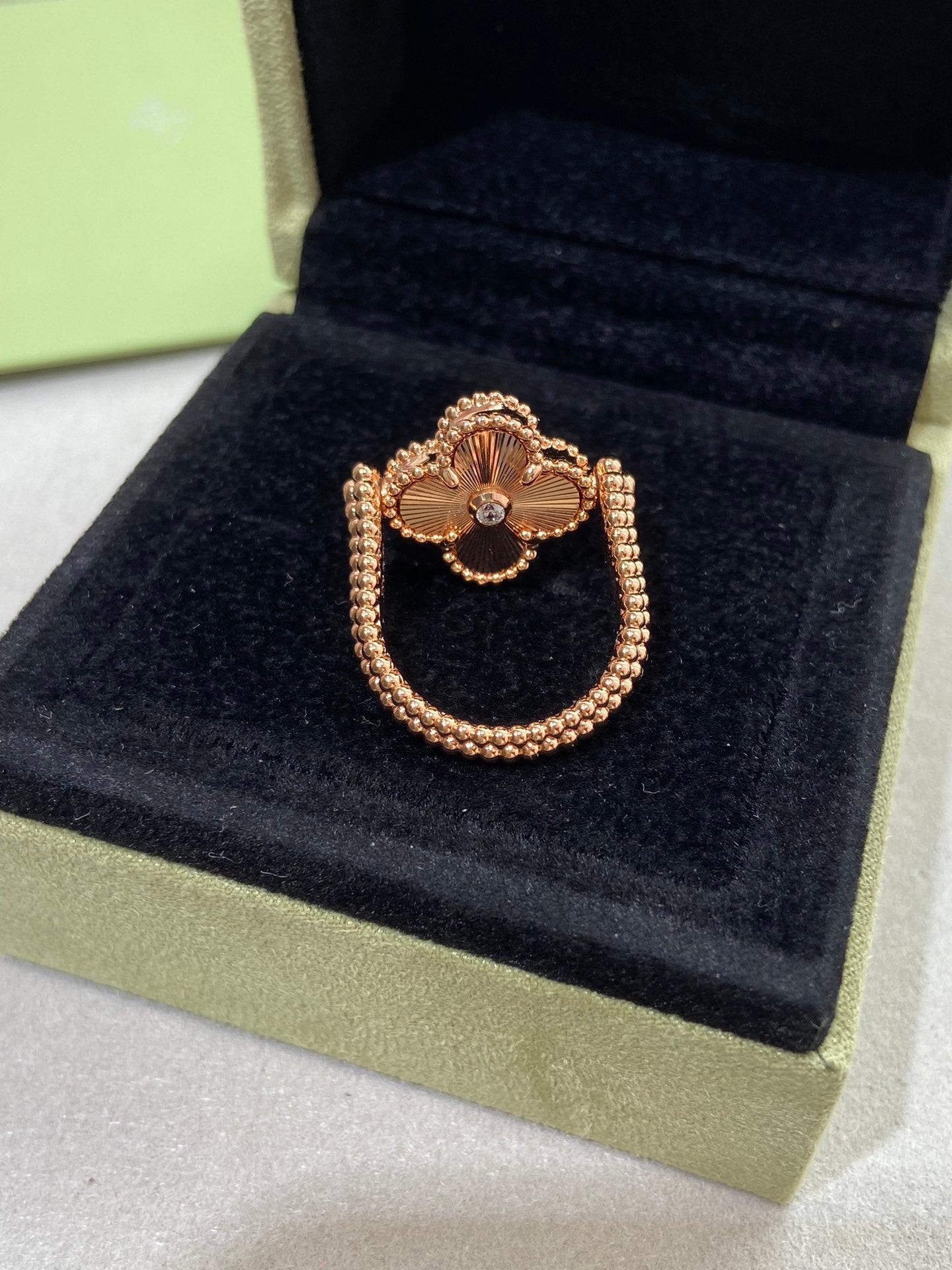 [Windsor Jewelry]CLOVER RIVERSIBLE ROSE GOLD RING