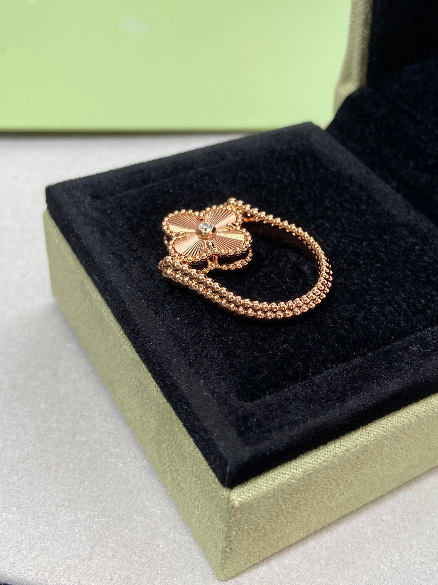 [Windsor Jewelry]CLOVER RIVERSIBLE ROSE GOLD RING