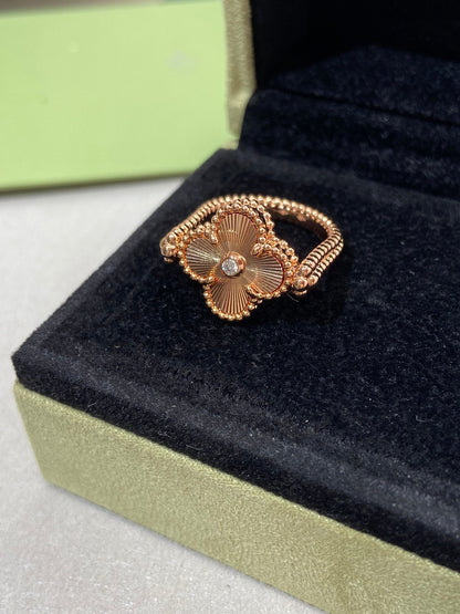 [Windsor Jewelry]CLOVER RIVERSIBLE ROSE GOLD RING