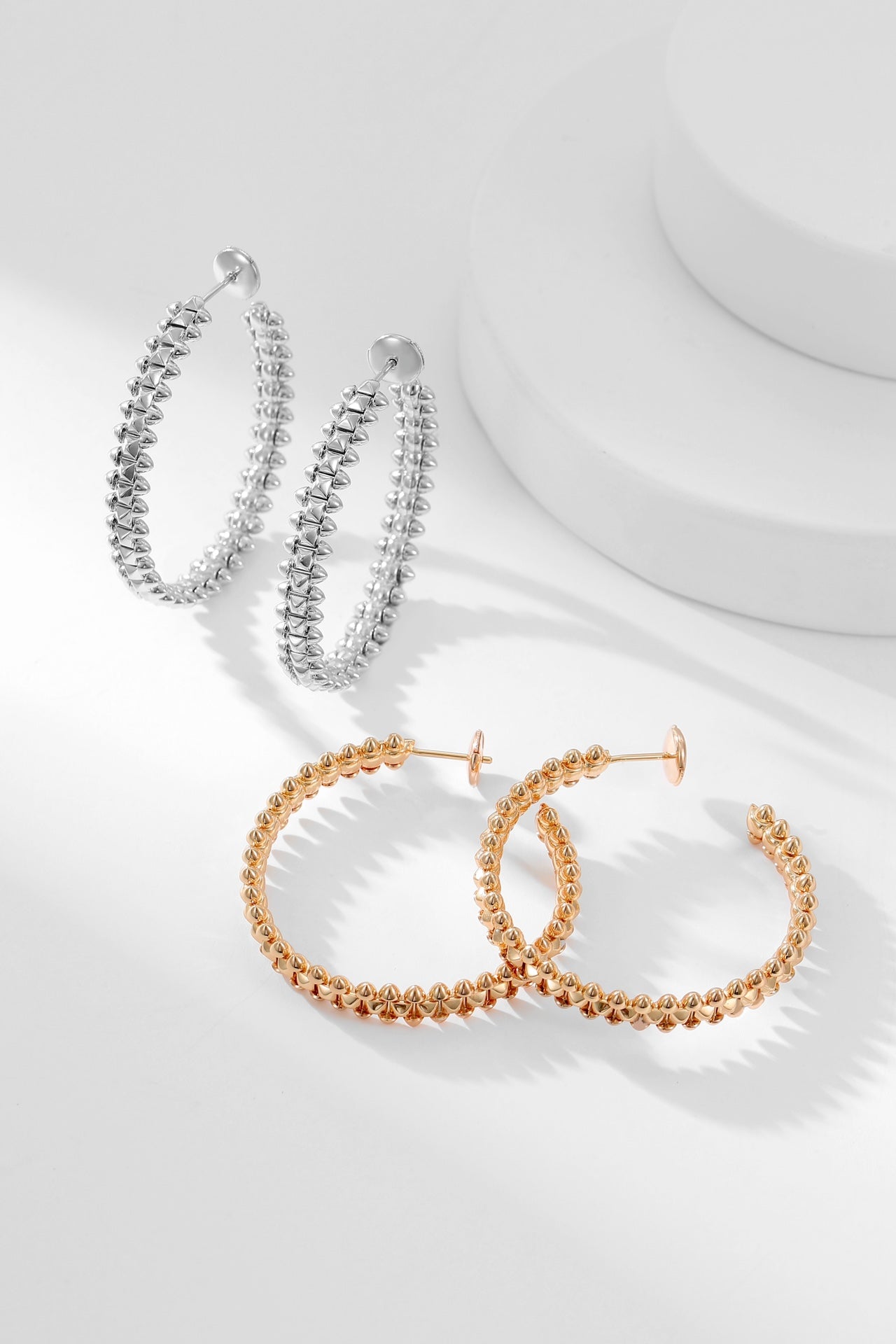 [Windsor Jewelry]CLASH HOOP EARRINGS