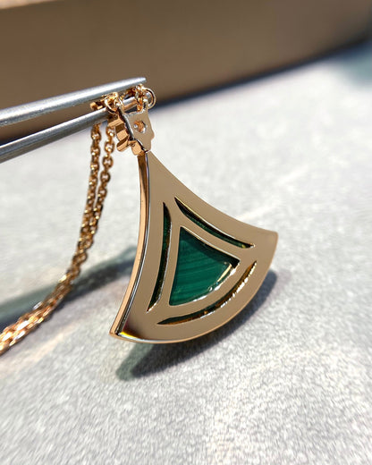 [Windsor Jewelry]DREAM MALACHITE DIAMOND PAVED PINK GOLD NECKLACE