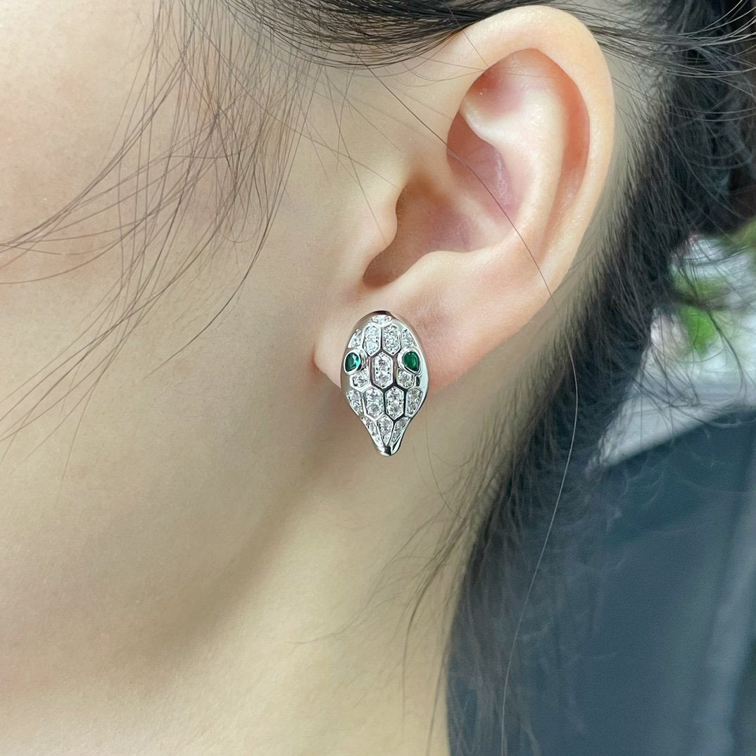 [Windsor Jewelry]SERPENT DIAMOND STUD EARRINGS