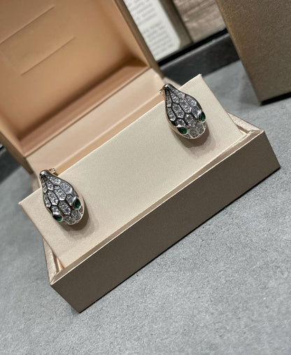 [Windsor Jewelry]SERPENT DIAMOND STUD EARRINGS