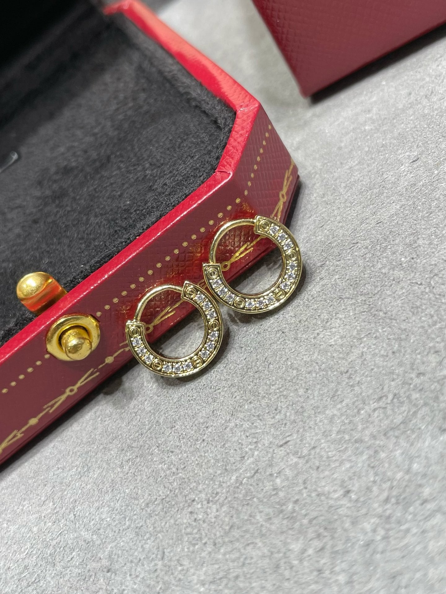[Windsor Jewelry]LOVE DIAMOND EARRINGS