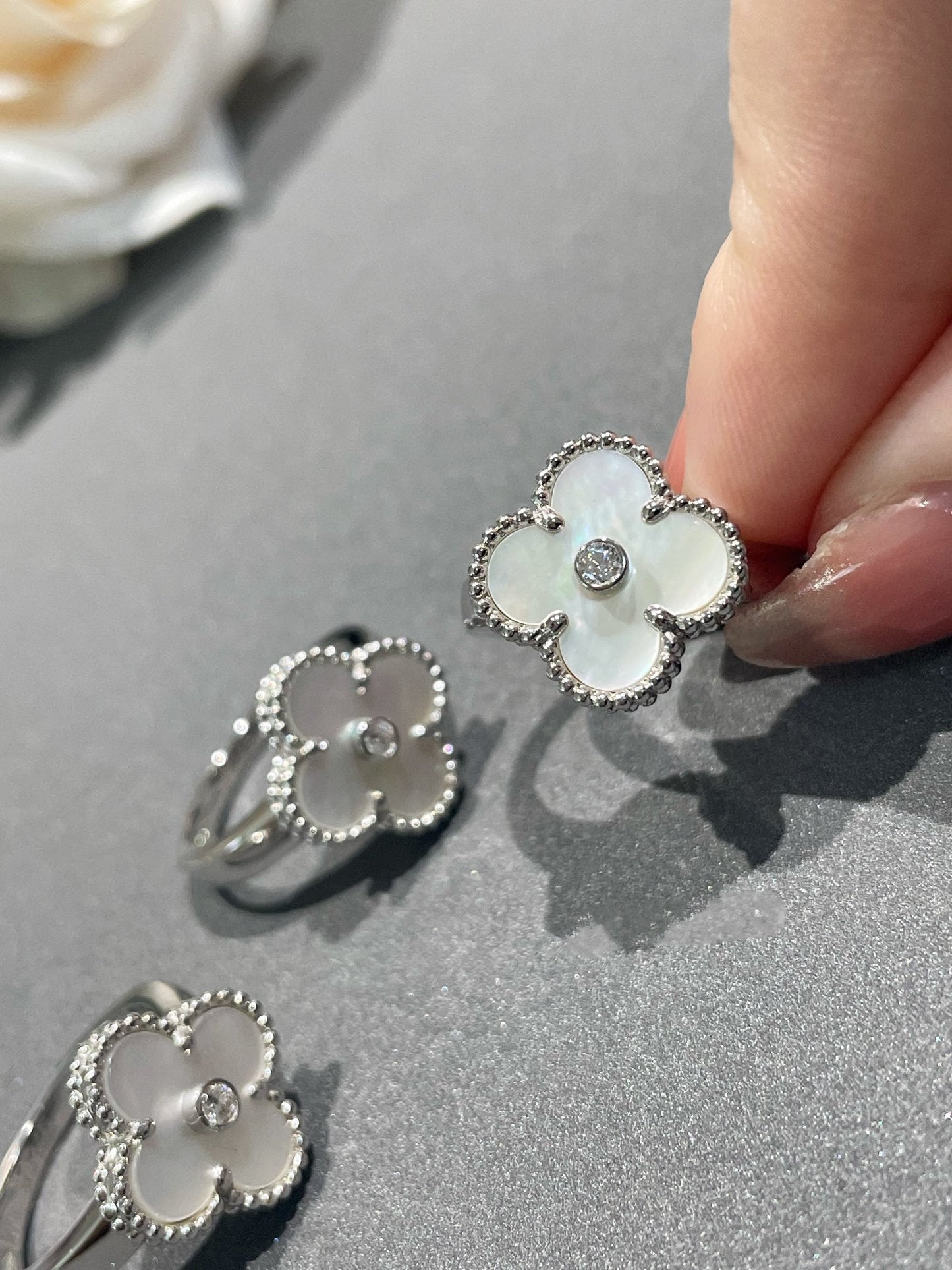 [Windsor Jewelry]CLOVER SILVER MOP DIAMOND RING