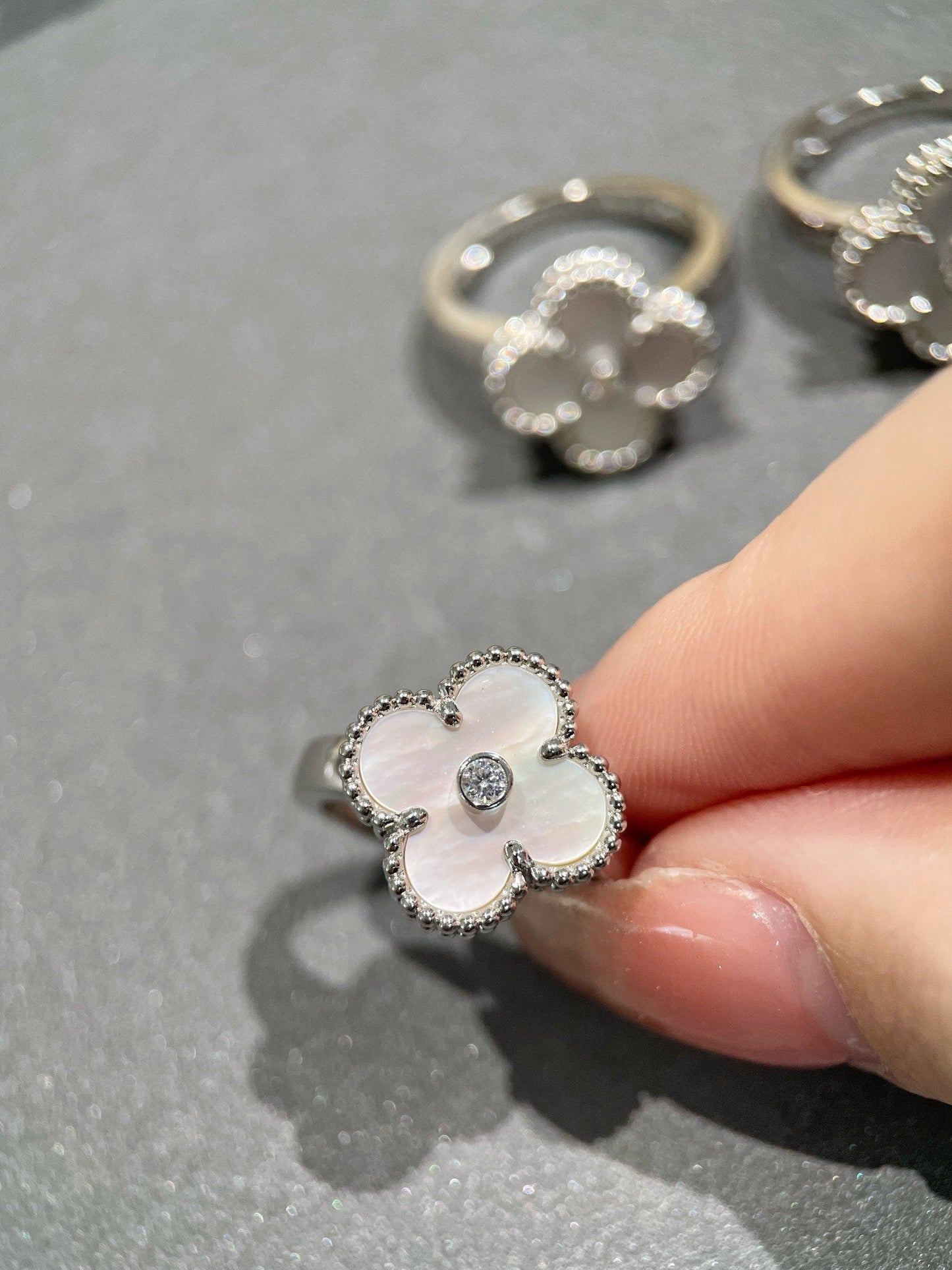 [Windsor Jewelry]CLOVER SILVER MOP DIAMOND RING