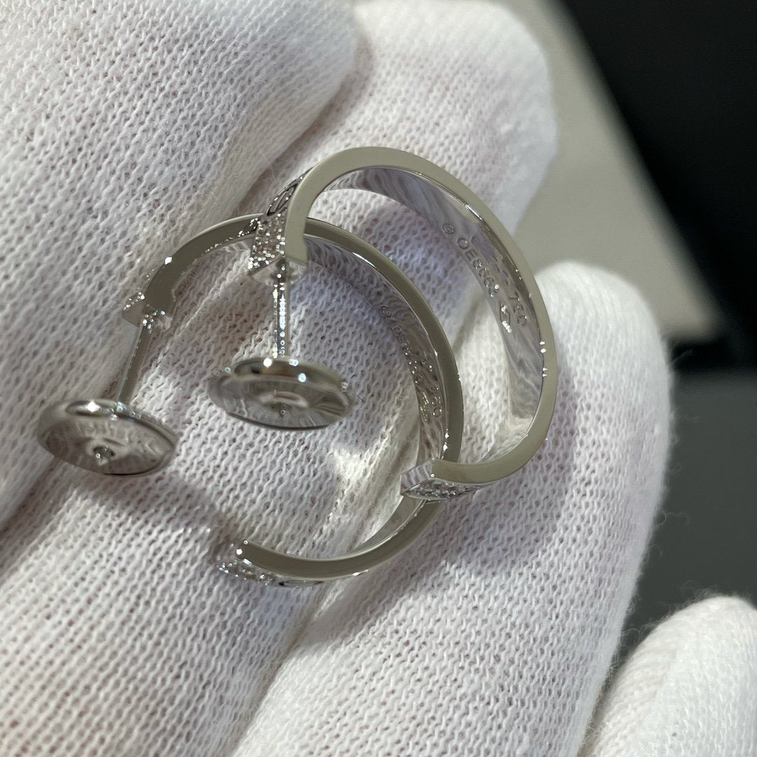 [Windsor Jewelry]LOVE DIAMOND SILVER HOOP EARRINGS