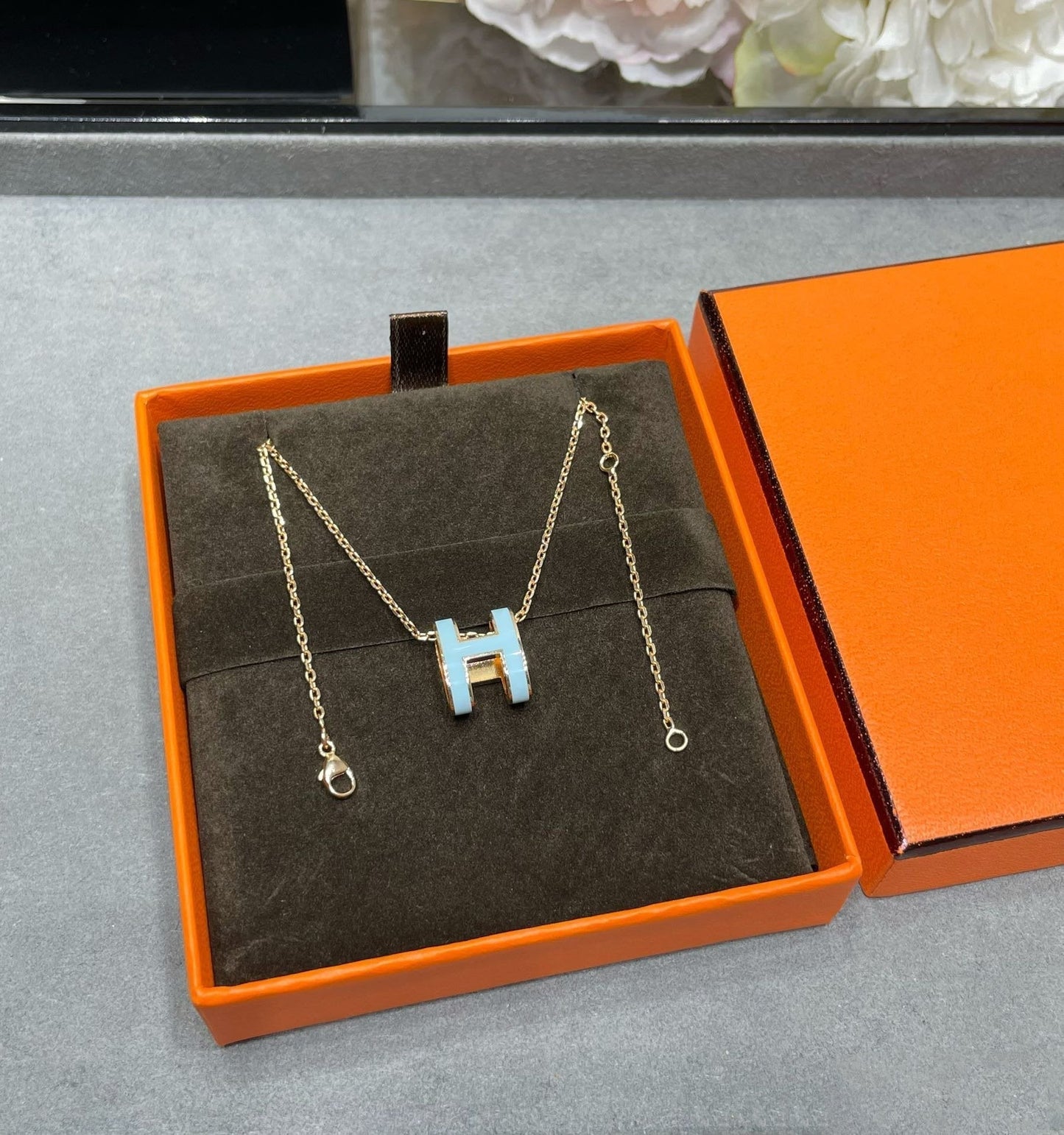 [Windsor Jewelry]POP H SKY BLUE NECKLACE