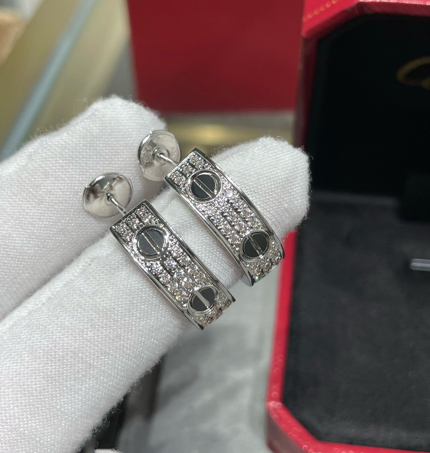 [Windsor Jewelry]LOVE CERAMIC DIAMOND PAVED SILVER EARRINGS