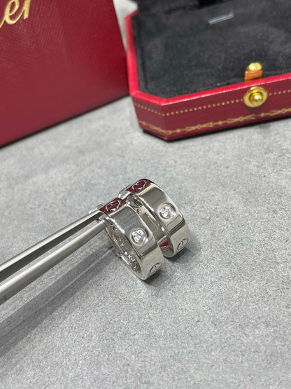[Windsor Jewelry]LOVE 5.5MM 1 DIAMOND EARRINGS