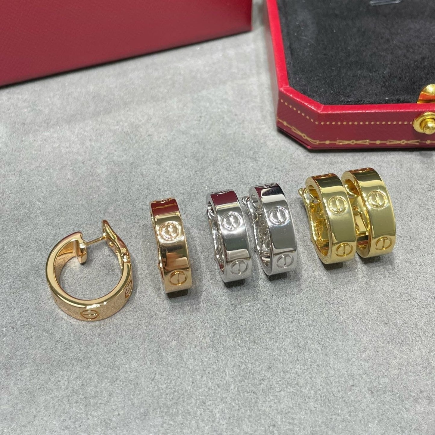 [Windsor Jewelry]LOVE 5.5MM EARRINGS
