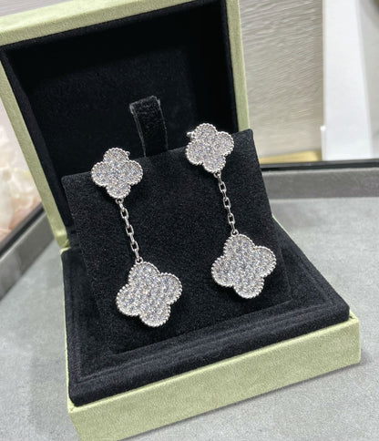 [Windsor Jewelry]CLOVER 2 MOTIFS DIAMOND PAVED SILVER EARRINGS