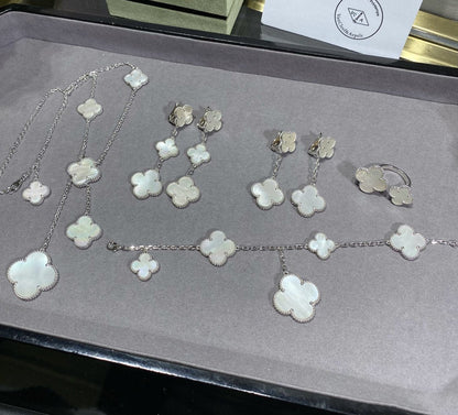 [Windsor Jewelry]CLOVER 5 MOTIF WHITE MOP SILVER BRACELET
