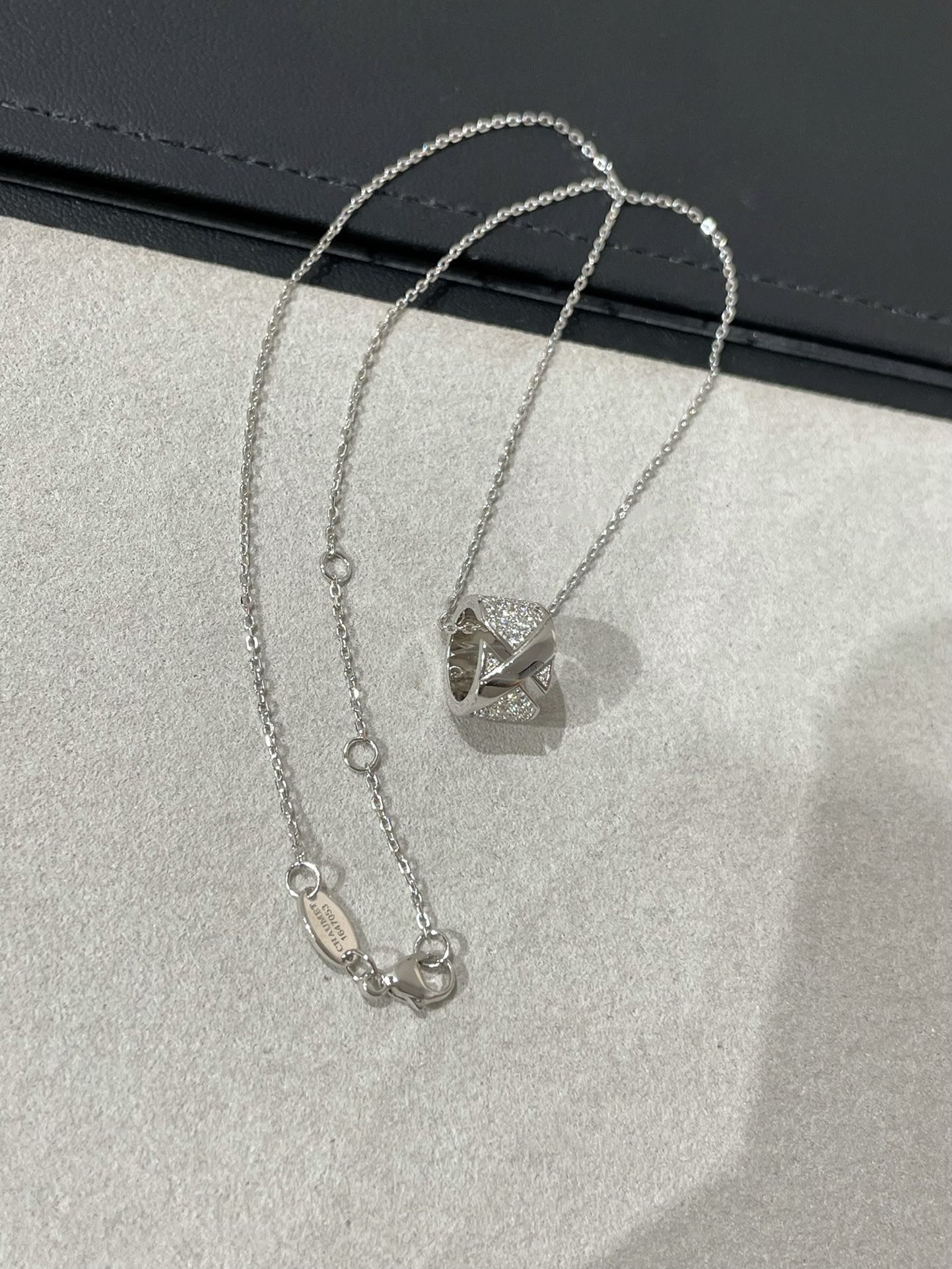 [Windsor Jewelry]LIENS EVIDENCE DIAMOND PAVED NECKLACE