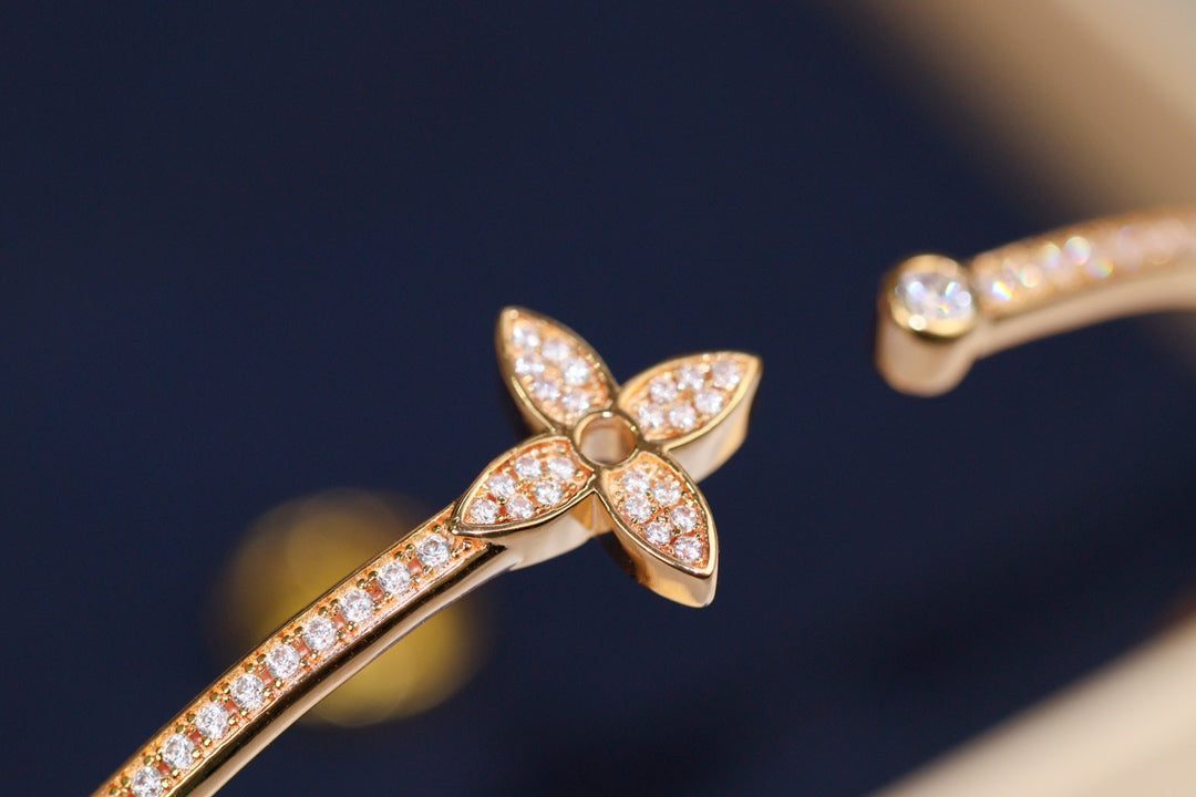 [Windsor Jewelry]IDYLLE PINK GOLD OPEN BRACELET DIAMOND PAVED