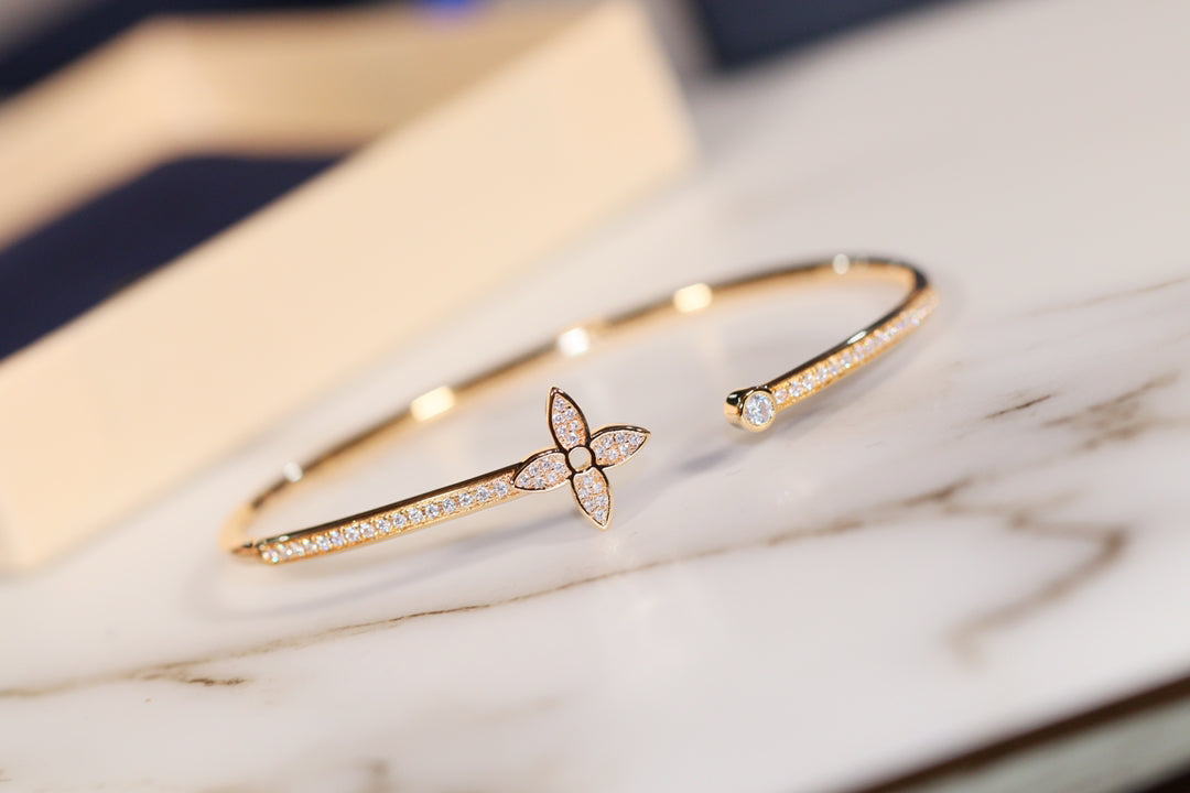 [Windsor Jewelry]IDYLLE GOLD OPEN BRACELET DIAMOND PAVED