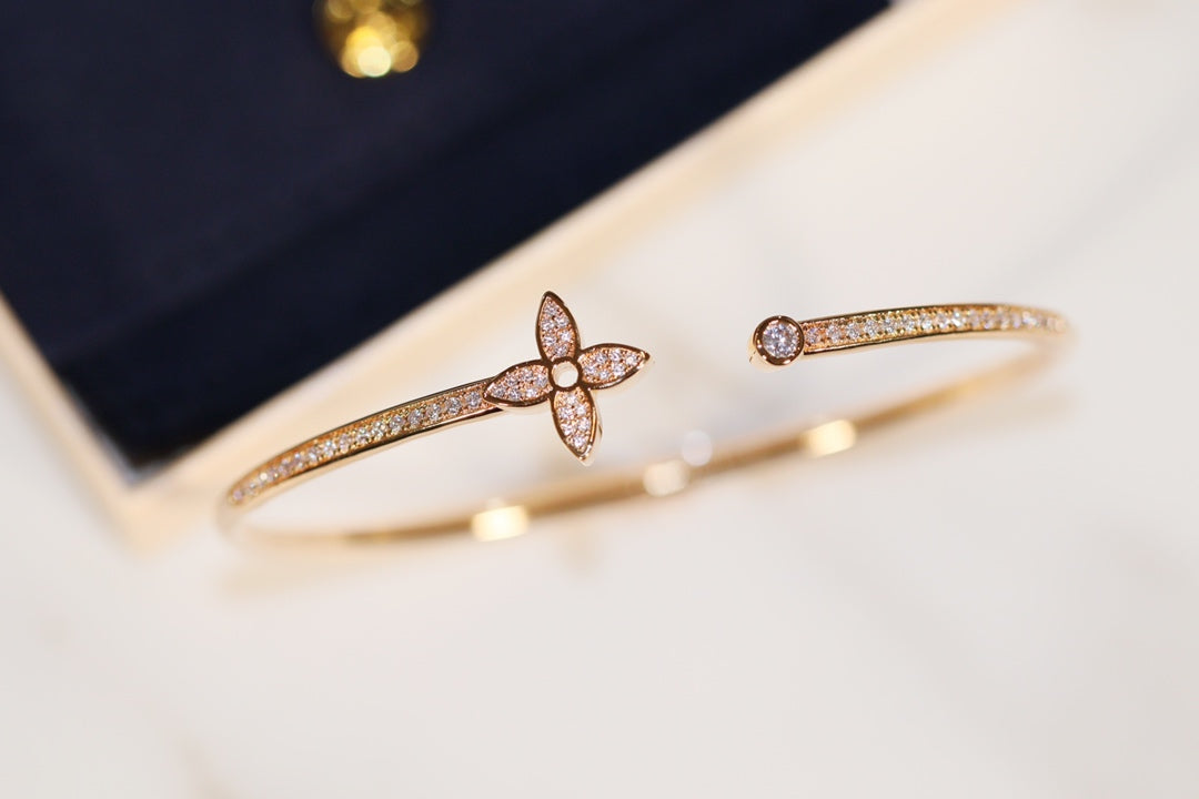 [Windsor Jewelry]IDYLLE GOLD OPEN BRACELET DIAMOND PAVED