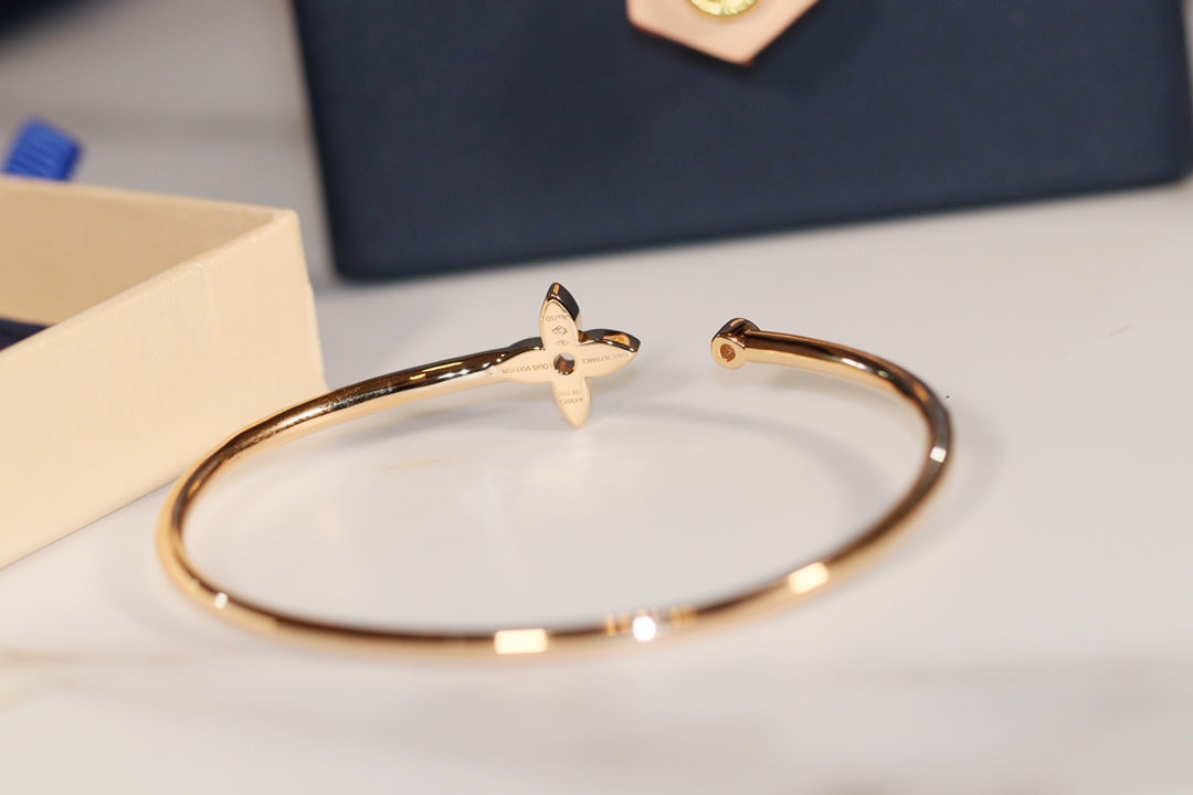 [Windsor Jewelry]IDYLLE GOLD OPEN BRACELET DIAMOND PAVED