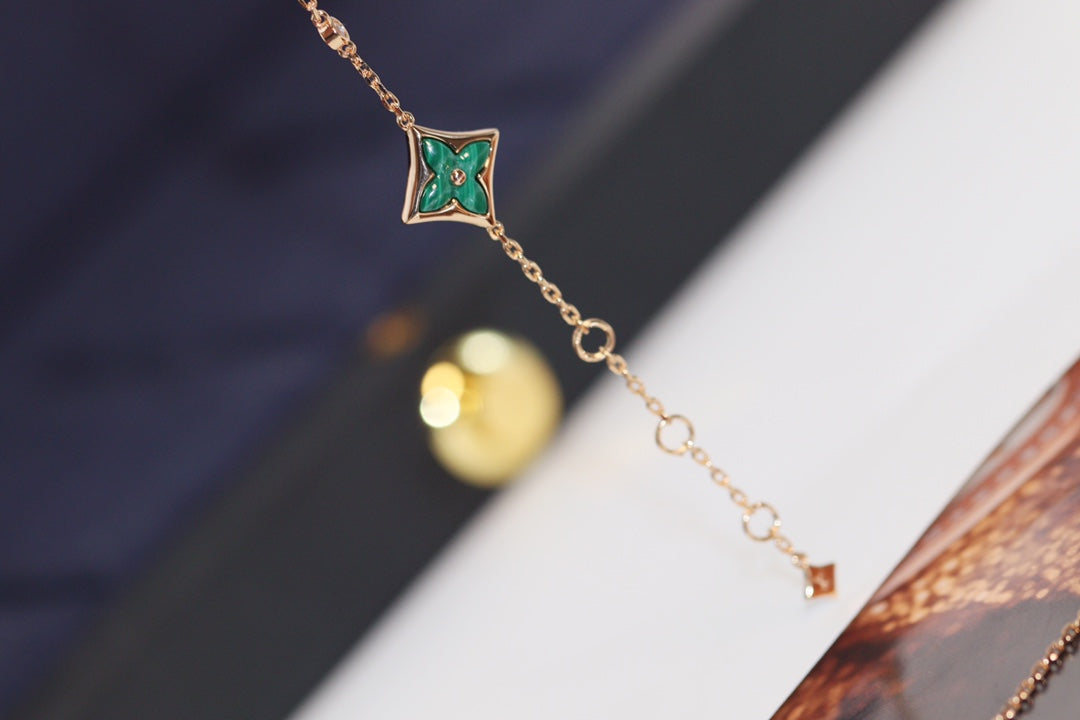 [Windsor Jewelry]STAR AND SUN 4 MOTIF PINK GOLD MALACHITE BRACELET