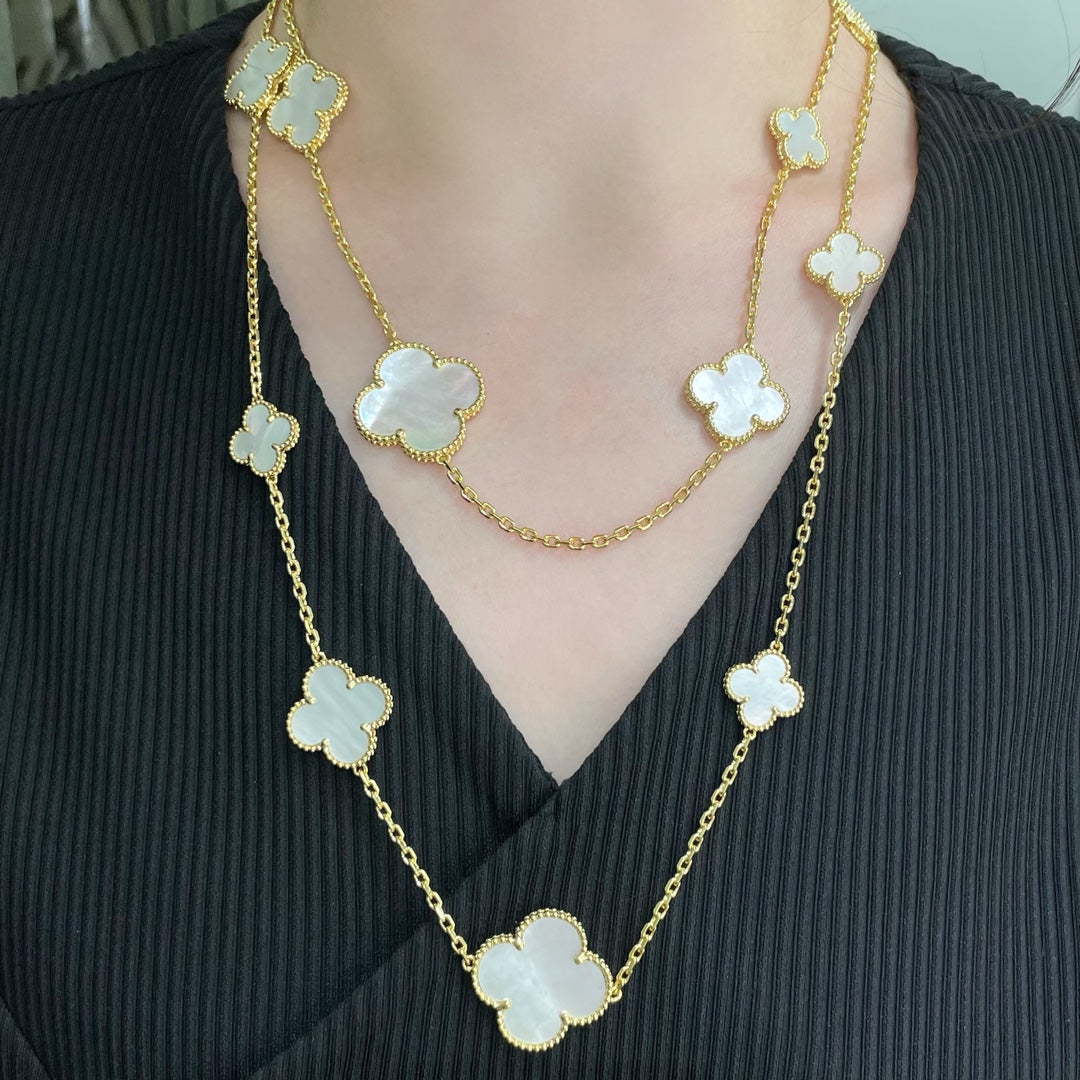 [Windsor Jewelry]CLOVER 16 MOTIF WHITE MOP GOLD NECKLACE