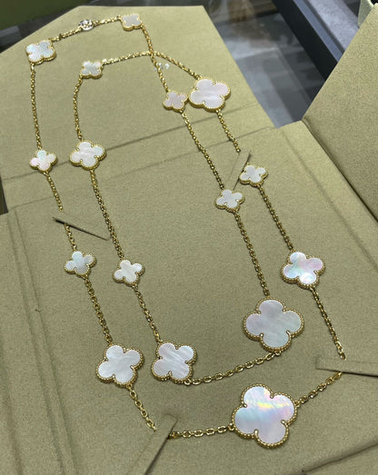 [Windsor Jewelry]CLOVER 16 MOTIF WHITE MOP GOLD NECKLACE