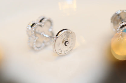 [Windsor Jewelry]CLOVER MINI TURQUOISE SILVER STUD EARRINGS