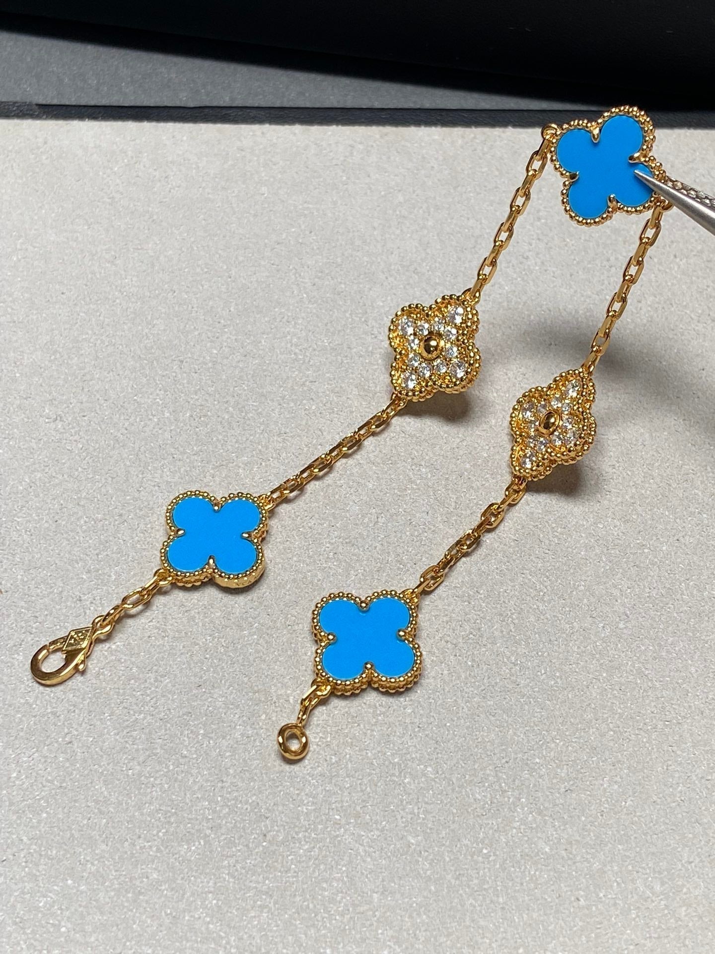 [Windsor Jewelry]CLOVER 5 MOTIF BLUE CHALCEDONY DIAMOND GOLD BRACELET