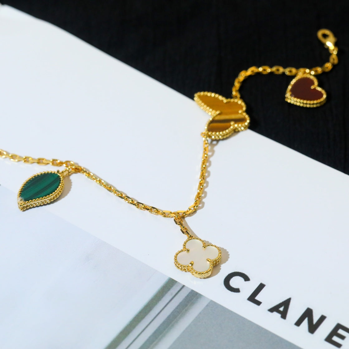 [Windsor Jewelry]LUCKY SPRING 5 MOTIF GOLD BRACELET