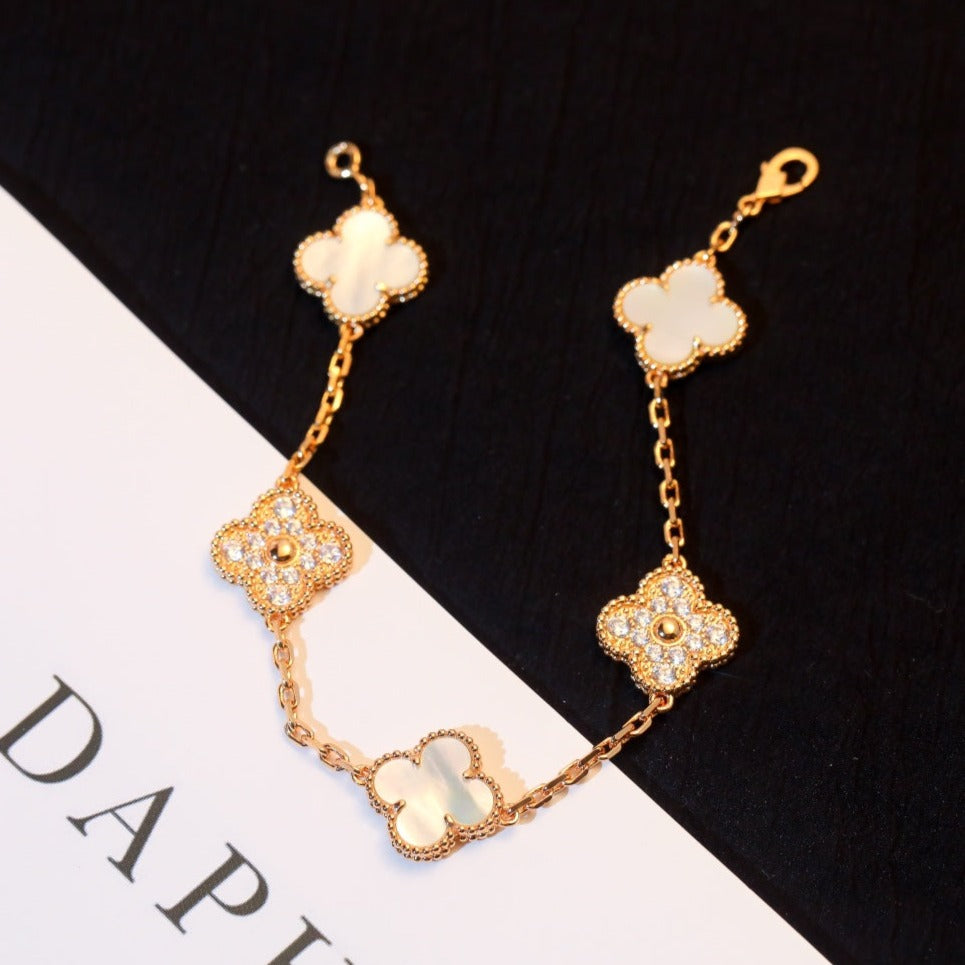 [Windsor Jewelry]CLOVER BRACELET 5 MOTIF WHITE MOP DIAMOND