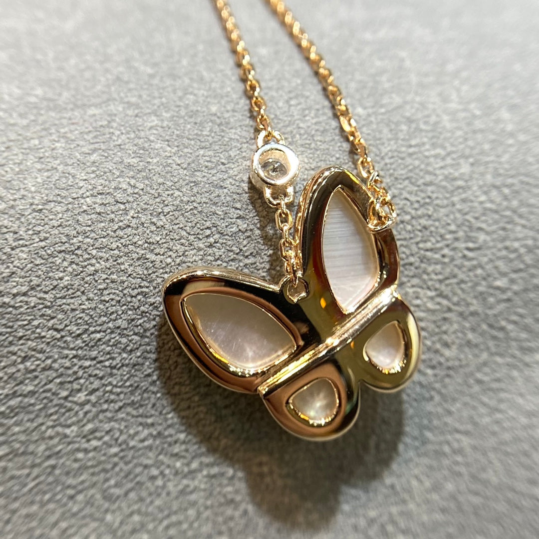 [Windsor Jewelry]BUTTERFLY MOP DIAMOND NECKLACE