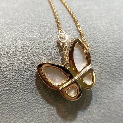 [Windsor Jewelry]BUTTERFLY MOP DIAMOND NECKLACE