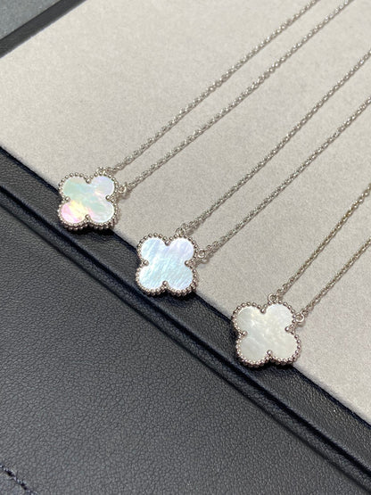 [Windsor Jewelry]CLOVER MEDIUM SILVER WHITE MOP NECKLACE