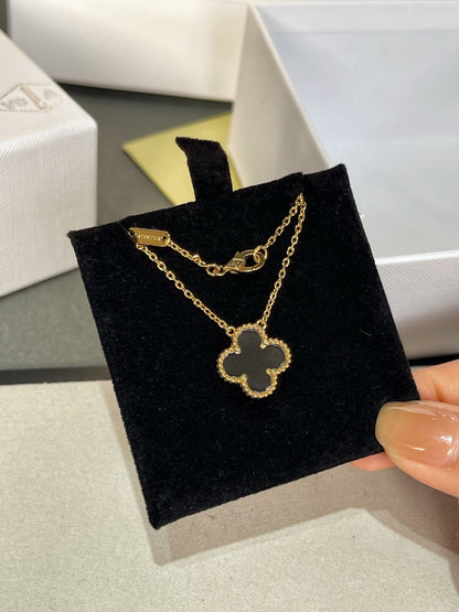 [Windsor Jewelry]CLOVER ROCK CRYSTAL ROSE GOLD NECKLACE