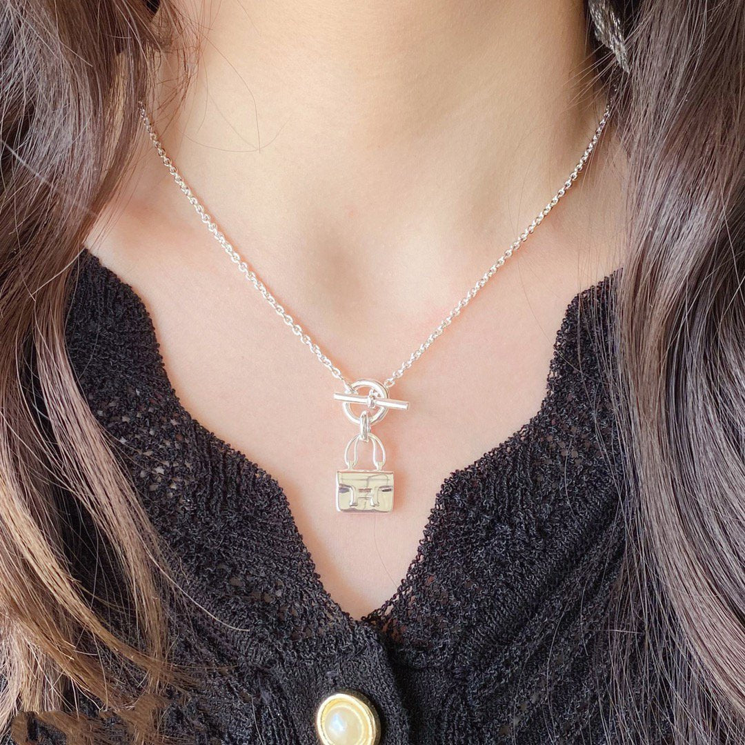 [Windsor Jewelry]CONSTANCE PEDANT SILVER NECKLACE