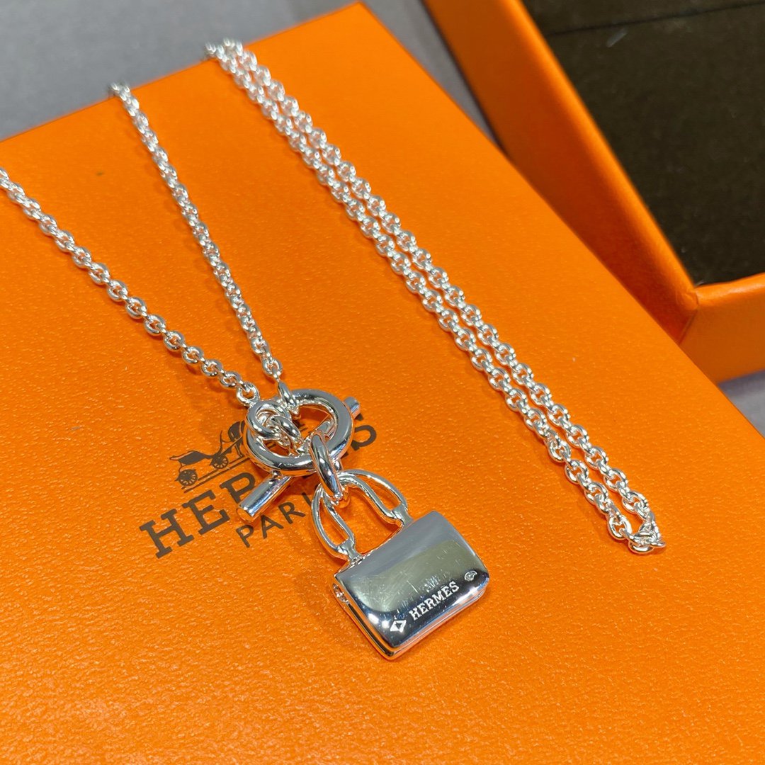 [Windsor Jewelry]CONSTANCE PEDANT SILVER NECKLACE