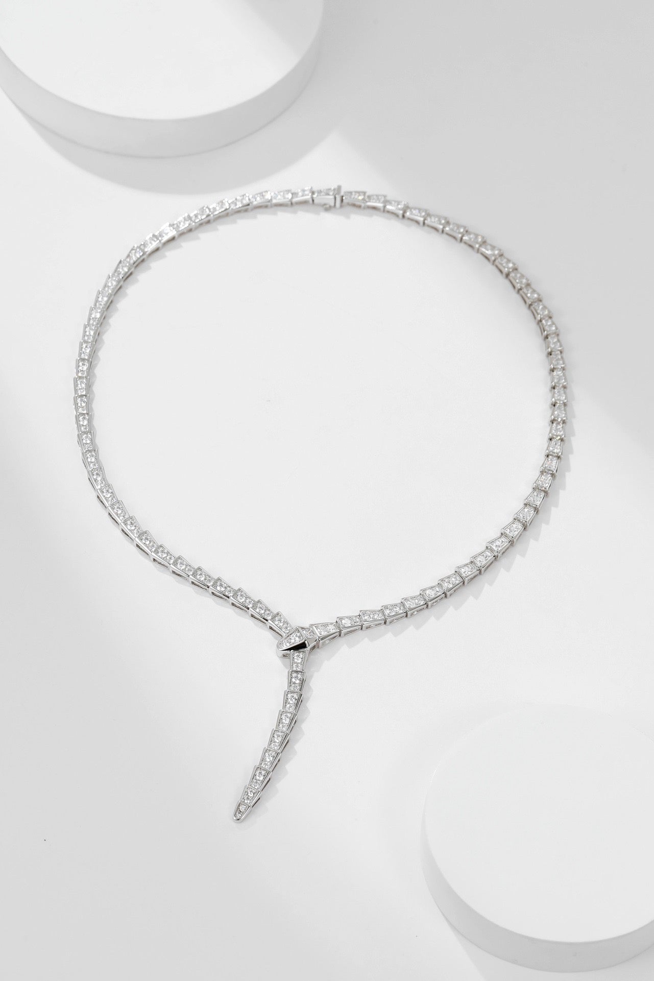 [Windsor Jewelry]SERPENTI NECKLACE SILVER DIAMOND