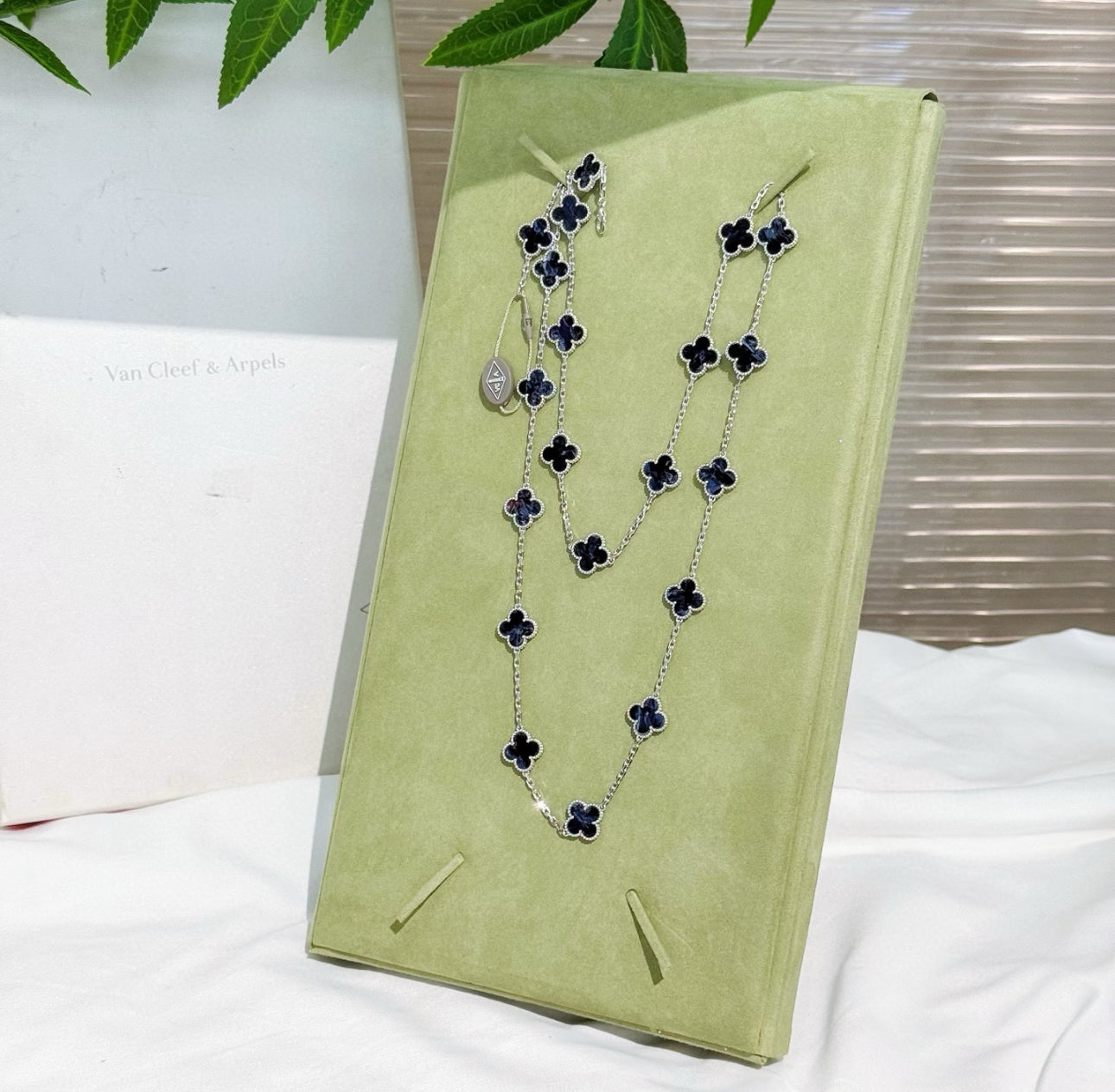 [Windsor Jewelry]CLOVER 20 MOTIFS BIDE STONE NECKLACE