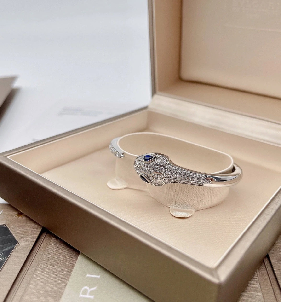 [Windsor Jewelry]HAUTE COUTURE SILVER SERPENTI BRACELET