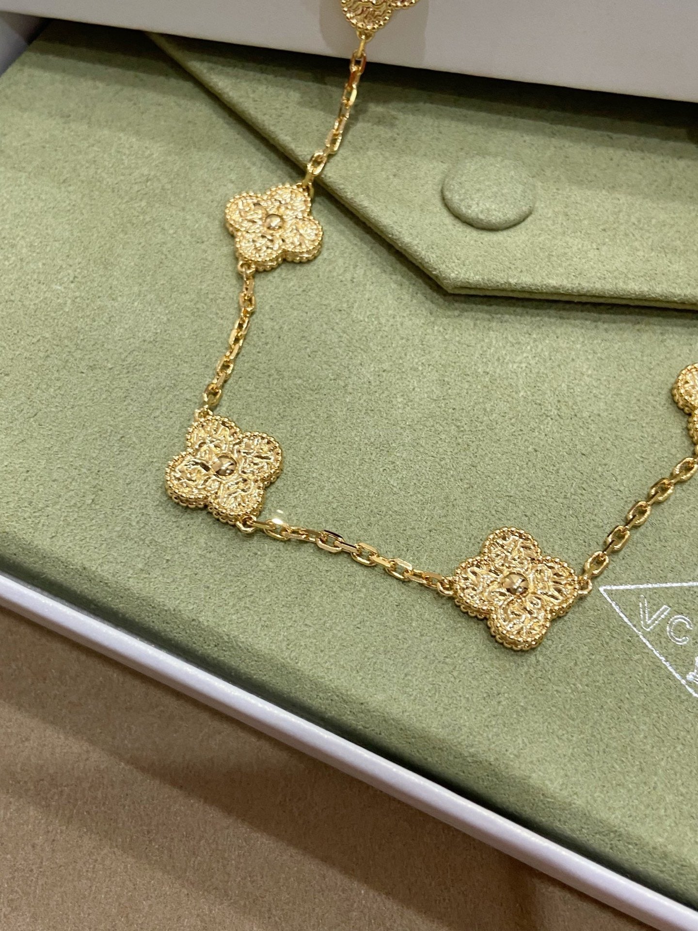 [Windsor Jewelry]CLOVERS THE 10-MOTIFS NECKLACE